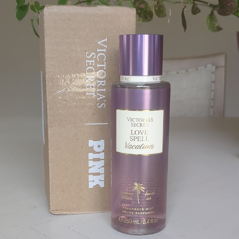 New Victoria Secret Love spell vacation Fragrance Mist 8.4 FL OZ